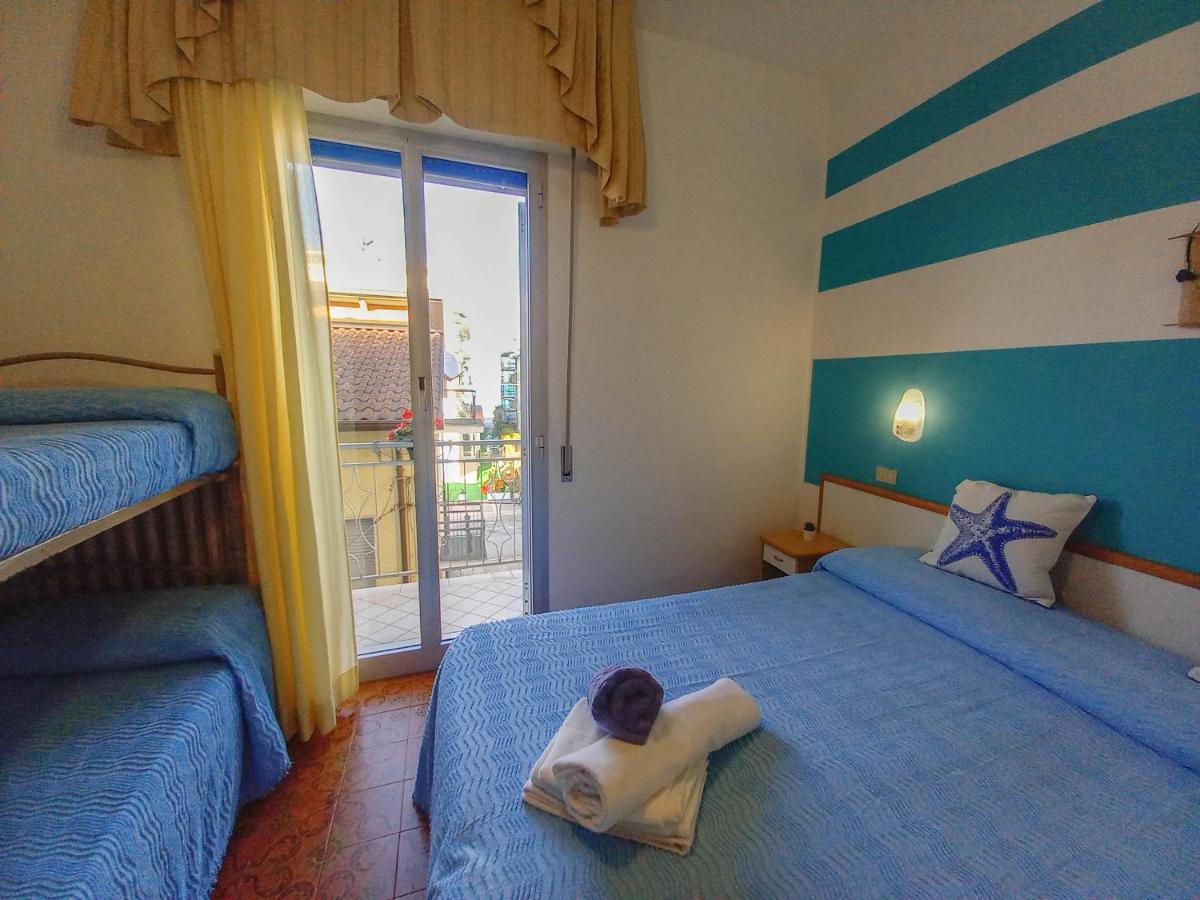Petlyapartments Белларія-Іджеа-Марина Екстер'єр фото